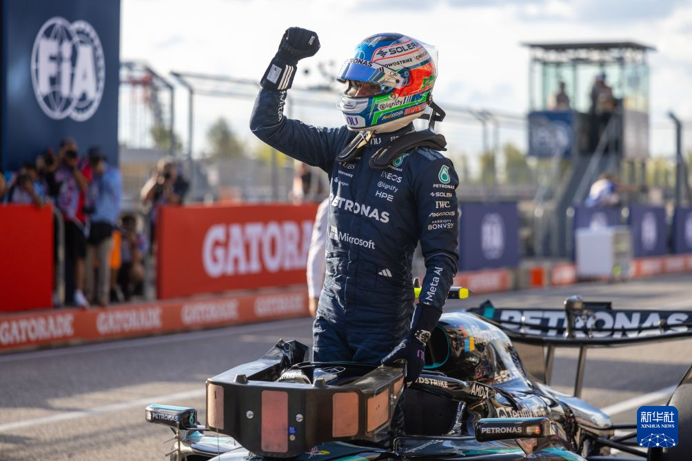 赛车——F1美国大奖赛排位赛:安东内利夺得杆位